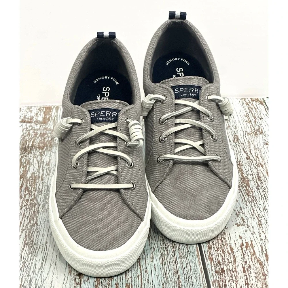 Sperry Femmes Gray Slip On Sneakers Women's Size (7) STS84727